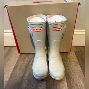 HUNTER
HUNTER ORIGINAL SHORT GLOSS WOMEN RAIN BOOTS